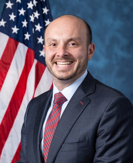 Official portrait of Andrew Garbarino