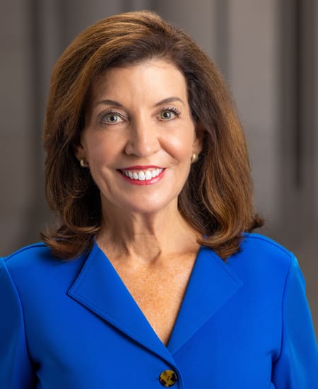 Official portrait of Kathy Hochul
